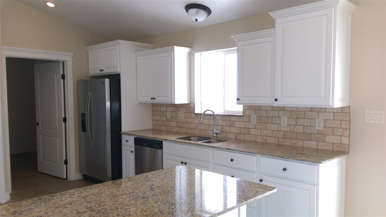 878 Blue Jay Drive, Spring Creek, NV 89815