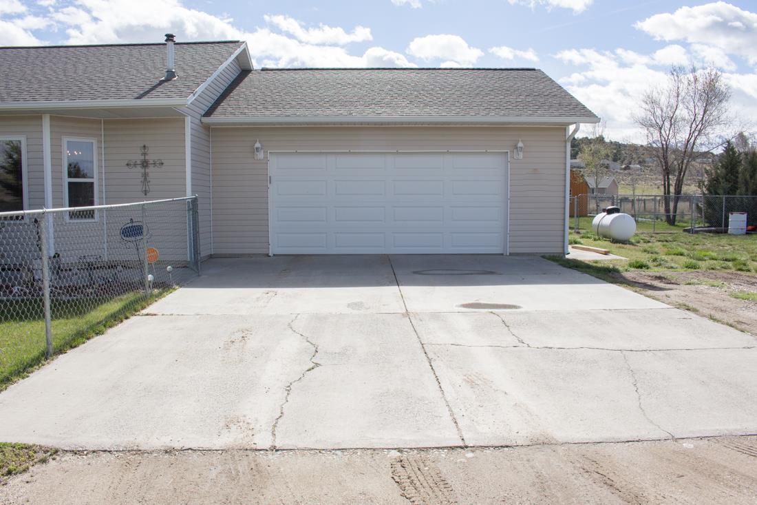 272 Brooklawn Dr., Spring Creek, NV 89815