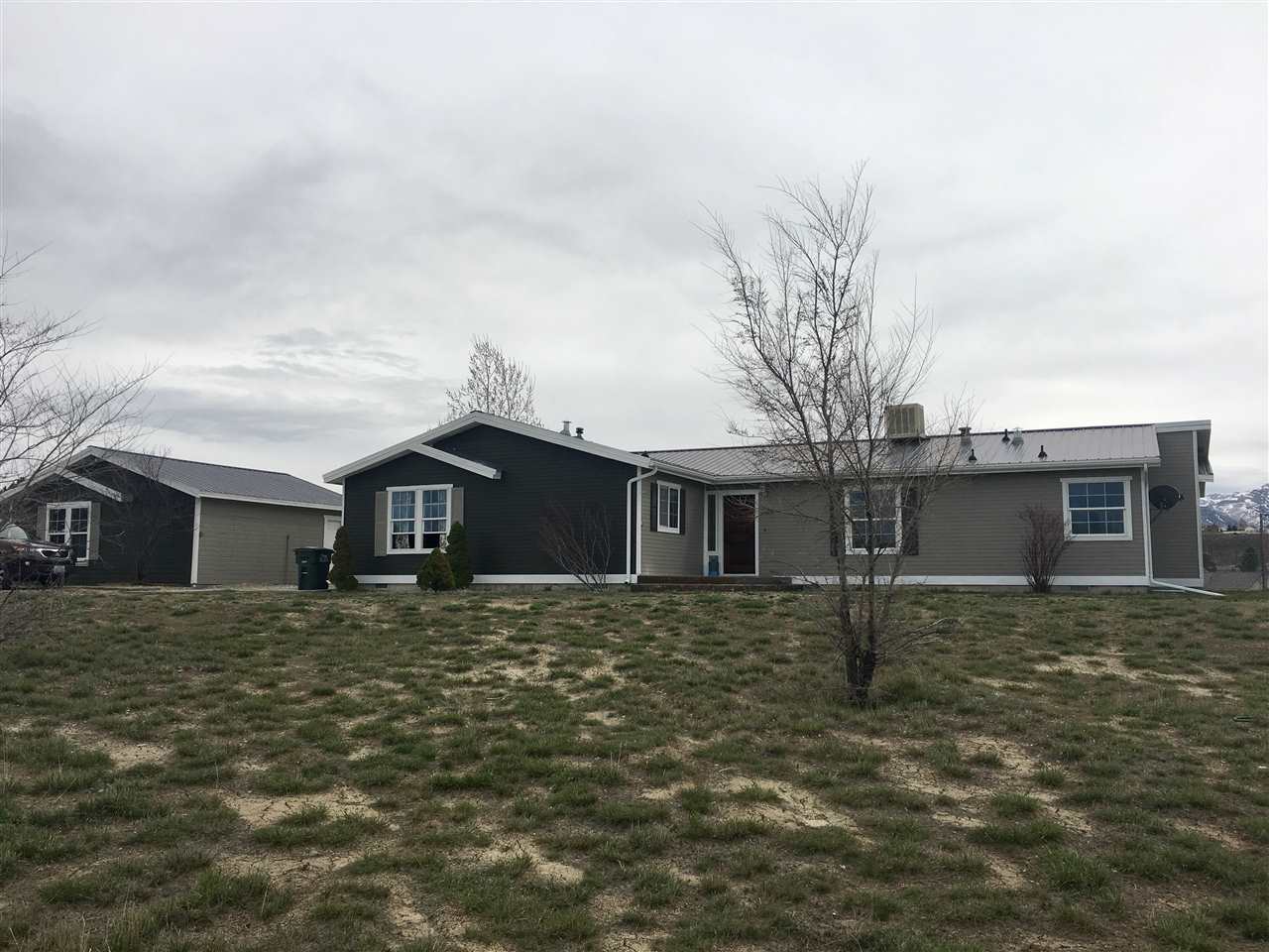 338 Flora Dr, Spring Creek, NV 89815