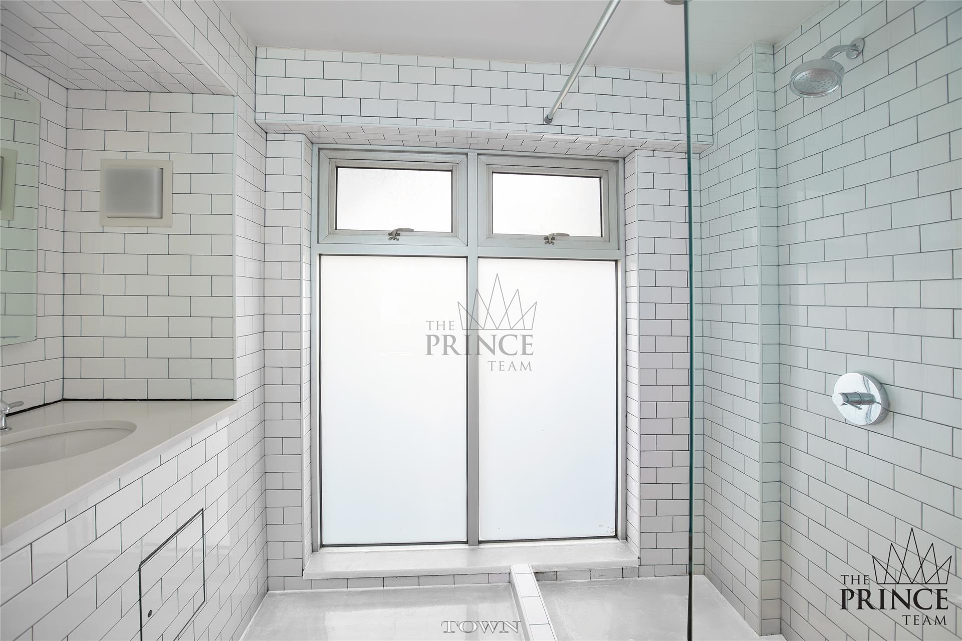 325 Bowery, New York, NY 10003