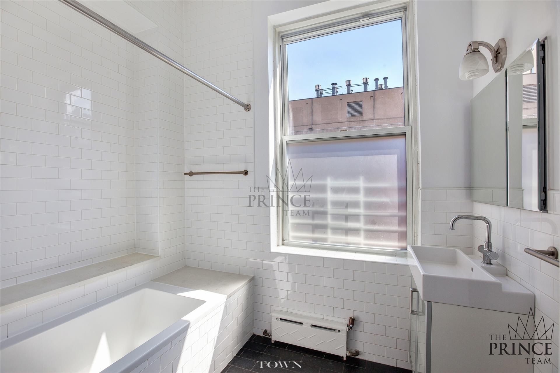 325 Bowery, New York, NY 10003