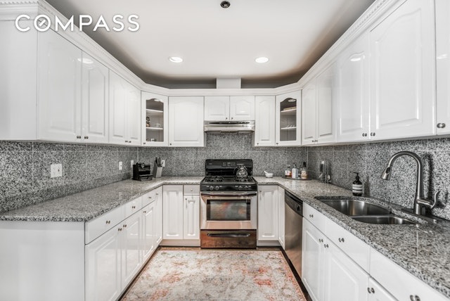 56 East 13th Street, New York, NY 10003