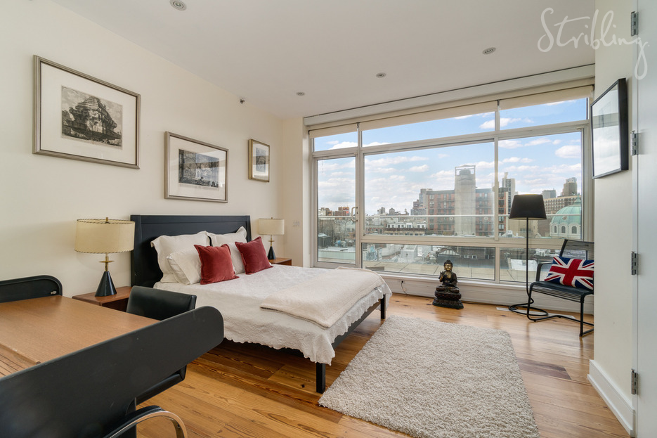 19 Saint Marks Place, New York, NY 10003