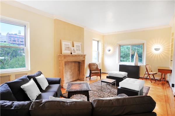 31 West 10th Street, New York, NY 10011