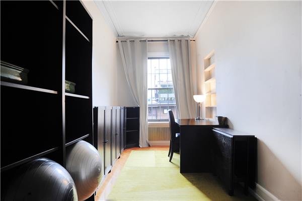 31 West 10th Street, New York, NY 10011