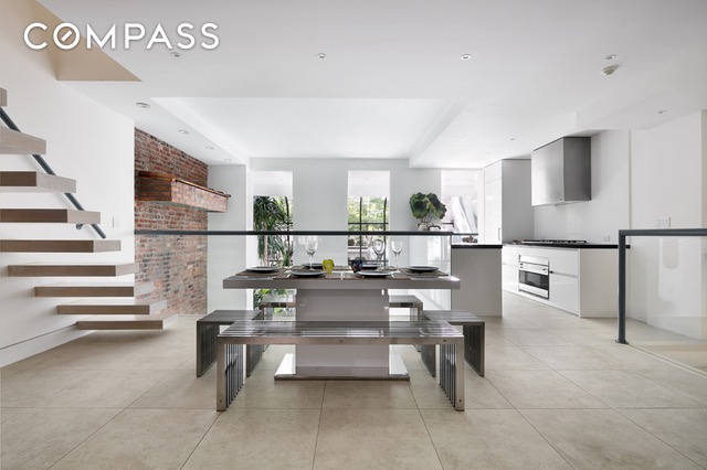232 West 15th Street, New York, NY 10011