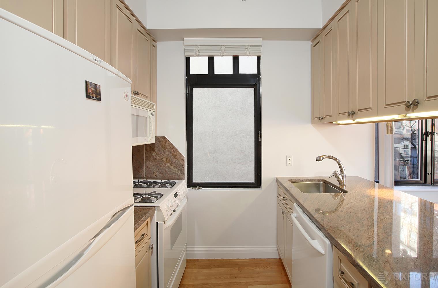 2 Jones Street, New York, NY 10013