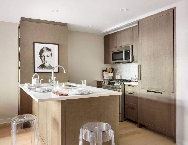 261 Hudson St, 10-L, New York, NY 10013