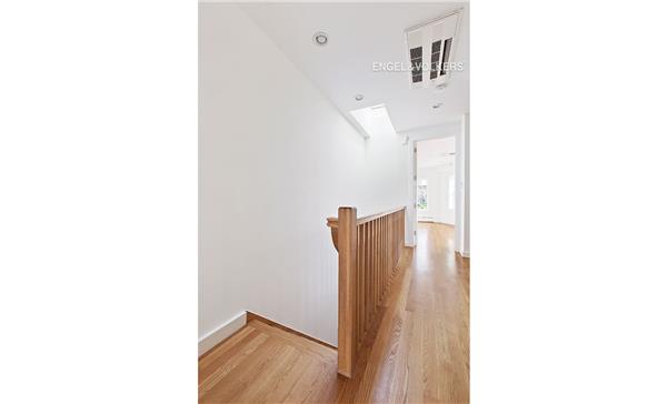 22 Greenwich Avenue, New York, NY 10014