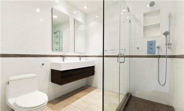 22 Greenwich Avenue, New York, NY 10014