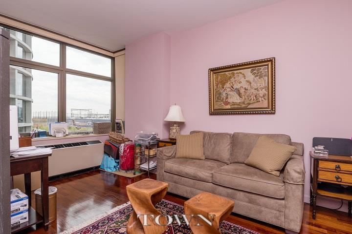 1 Morton Square, New York, NY 10014
