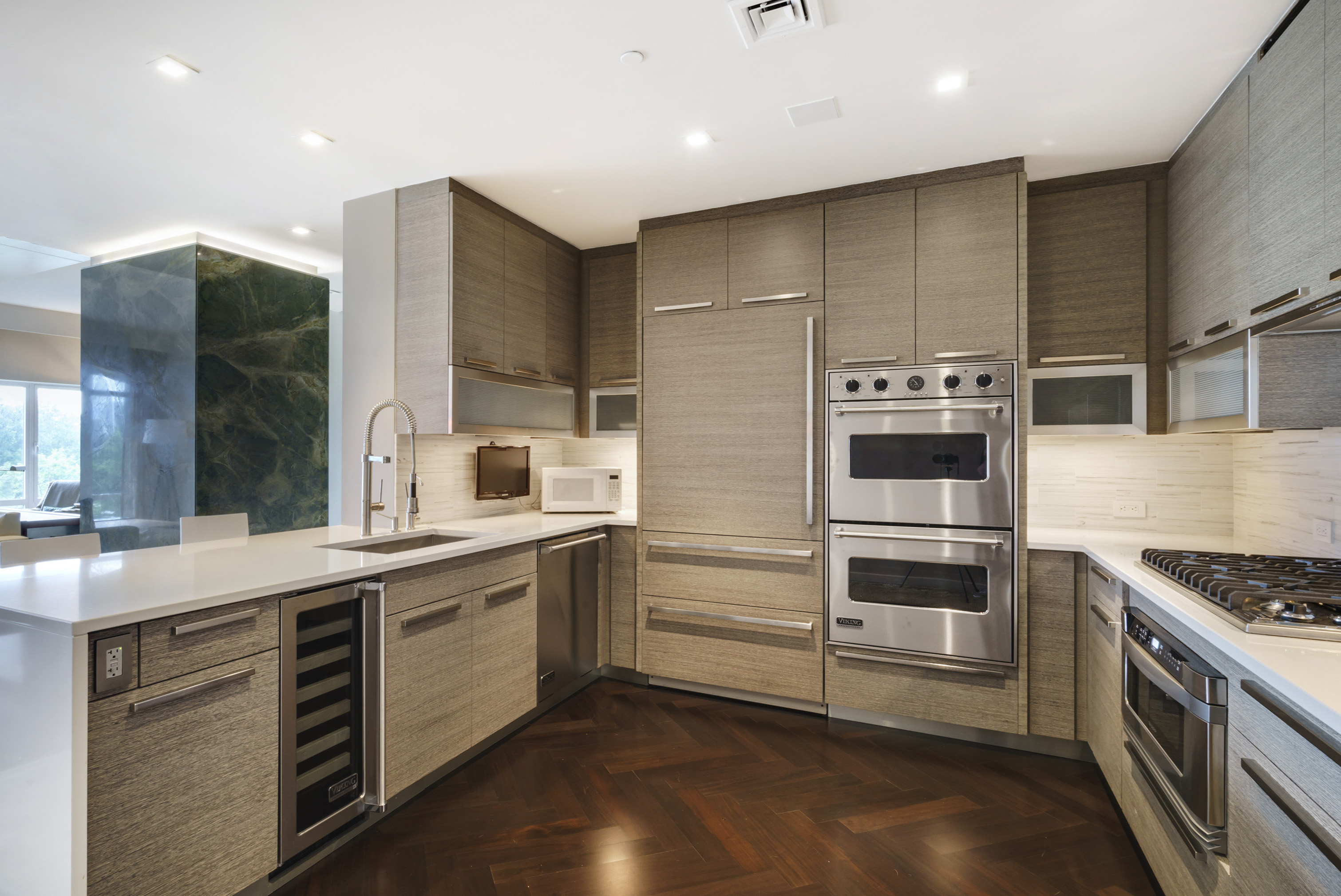 400 West 12th Street, New York, NY 10014