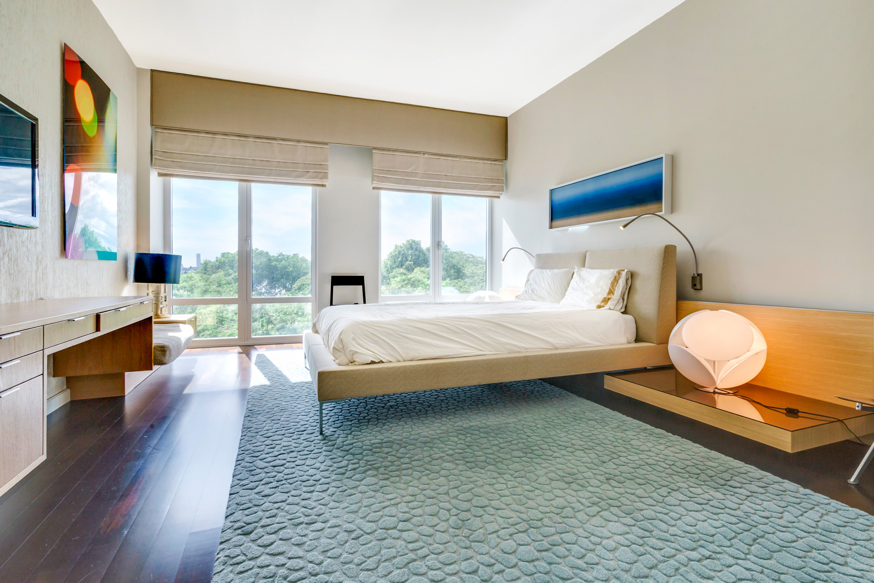 400 West 12th Street, New York, NY 10014