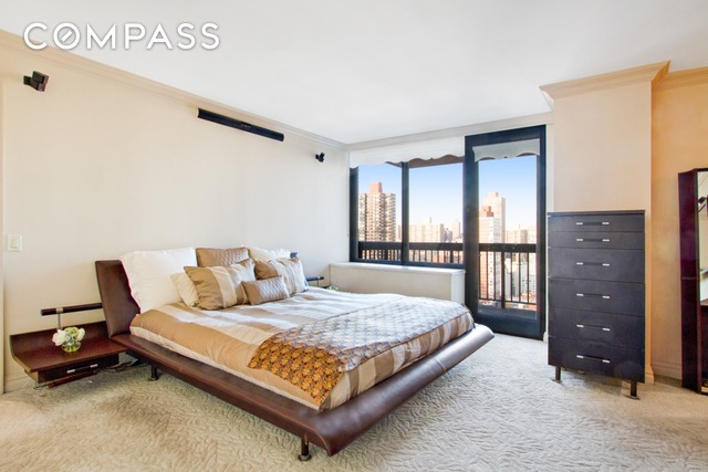 422 East 72nd Street, New York, NY 10021