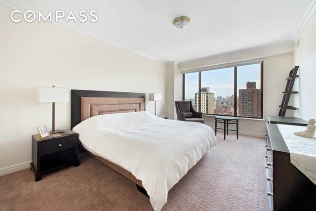 200 East 69th Street, New York, NY 10021