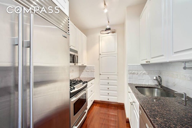 200 East 69th Street, New York, NY 10021