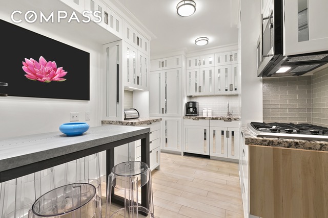 168 East 74th Street, New York, NY 10021