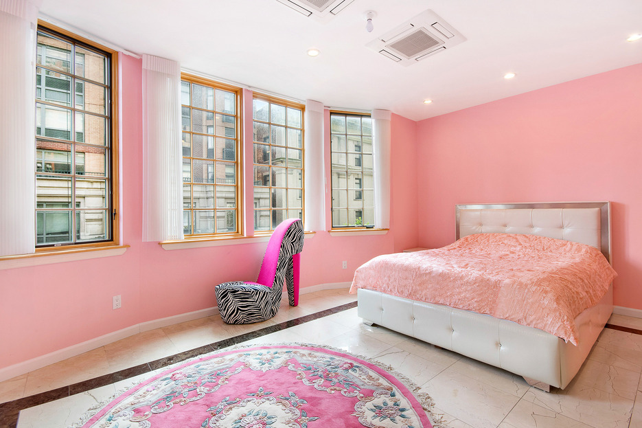 195 East 76th Street, New York, NY 10021