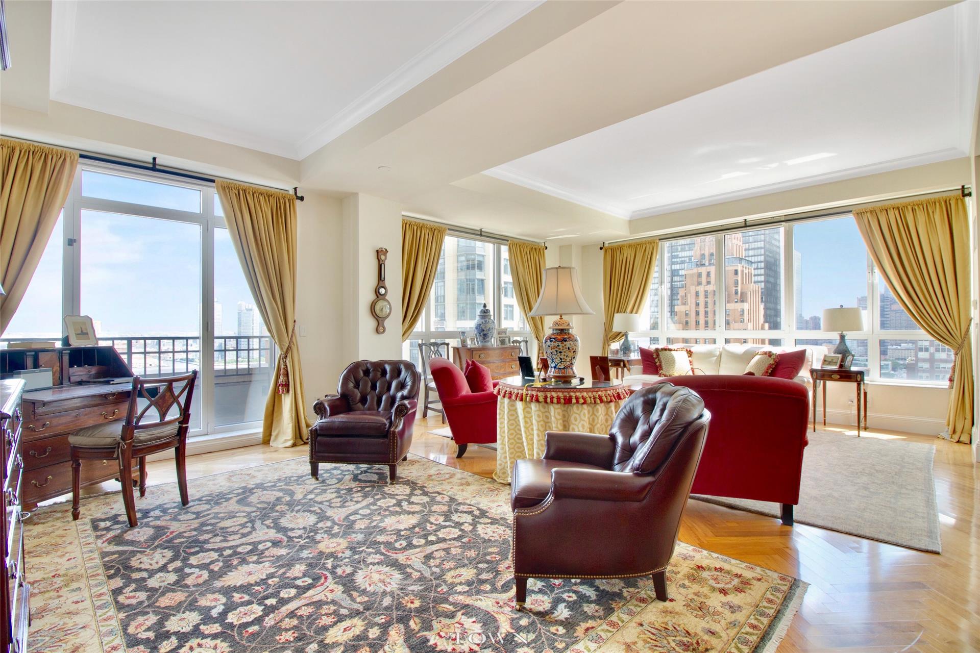 351 East 51st Street, New York, NY 10022
