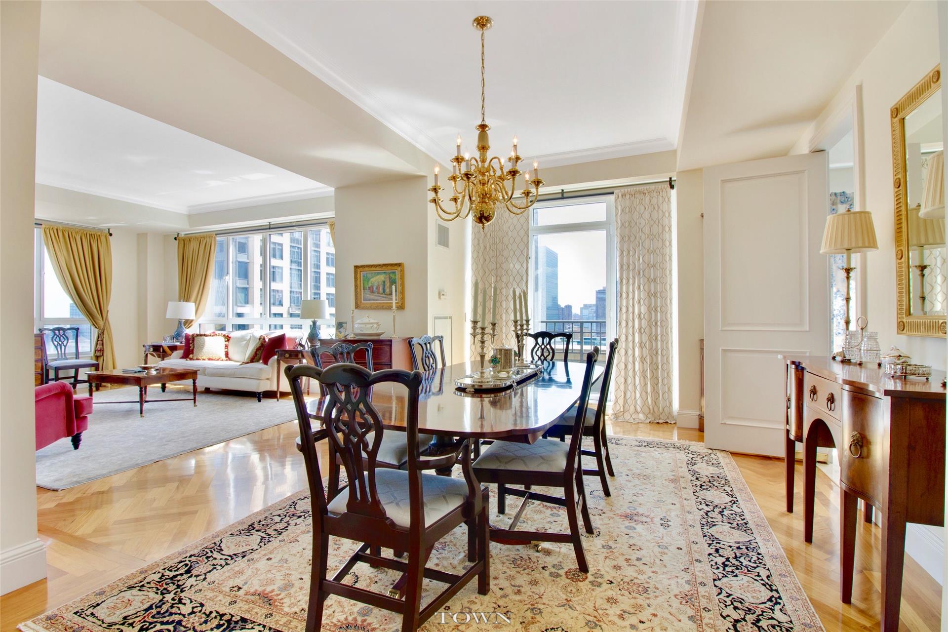 351 East 51st Street, New York, NY 10022