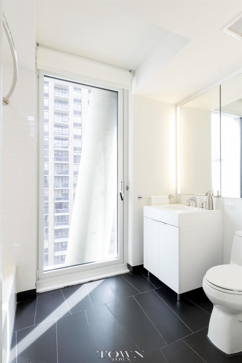 170 Amsterdam Avenue, New York, NY 10023