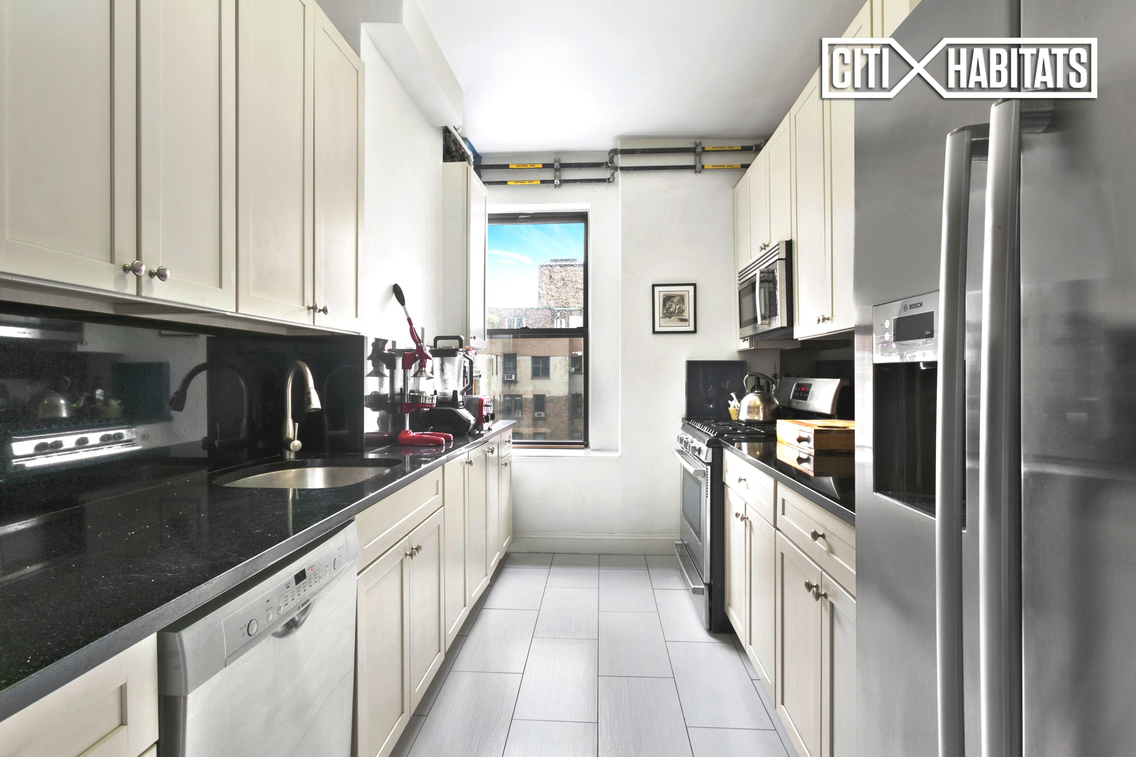 30 West 70th Street, New York, NY 10023