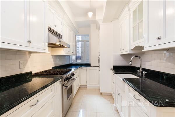 25 Central Park West, New York, NY 10023