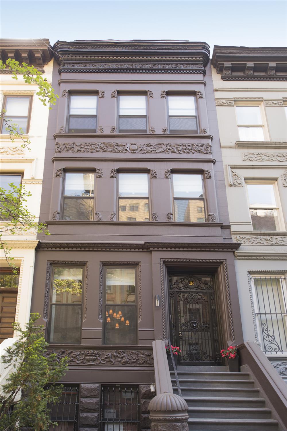 318 West 71st Street, New York, NY 10023