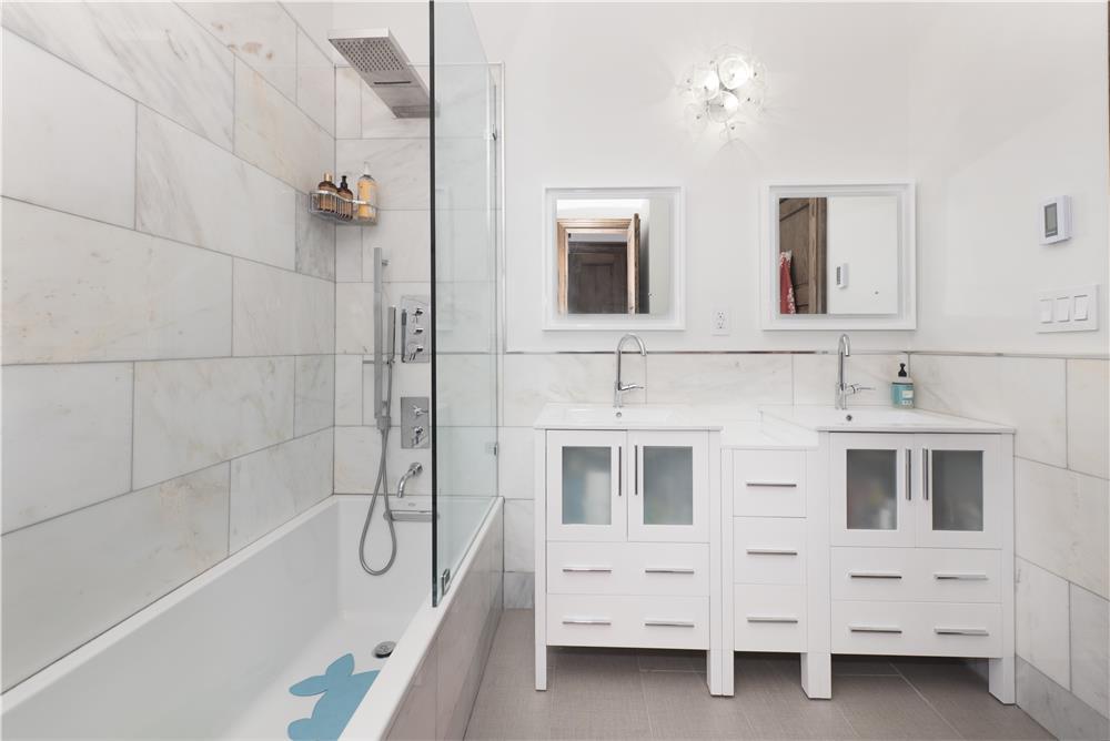 318 West 71st Street, New York, NY 10023