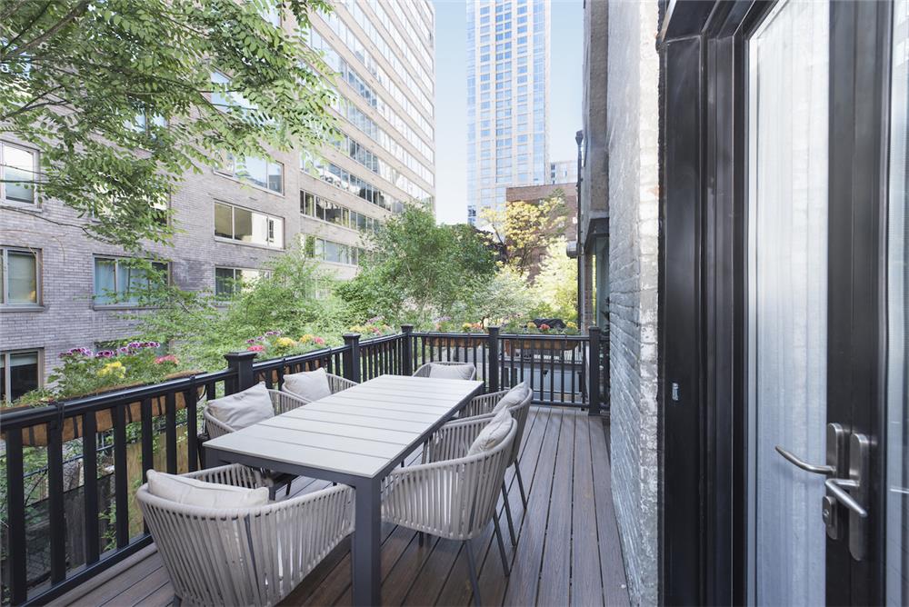 318 West 71st Street, New York, NY 10023