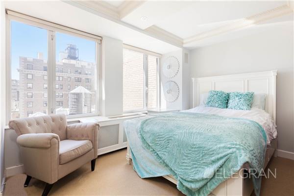 1049 Fifth Avenue, New York, NY 10028