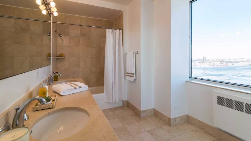 160 Riverside Blvd, 25-A, New York, NY 10069