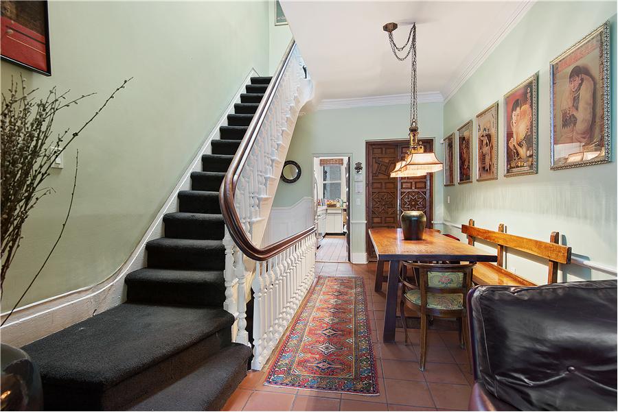 129 East 74th Street, New York, NY 10075