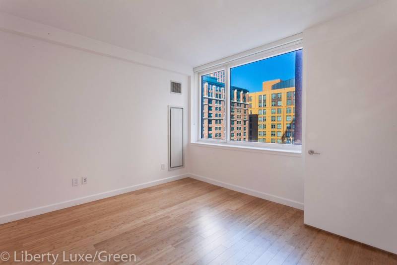 300 North End Ave, 10-M, New York, NY 10282