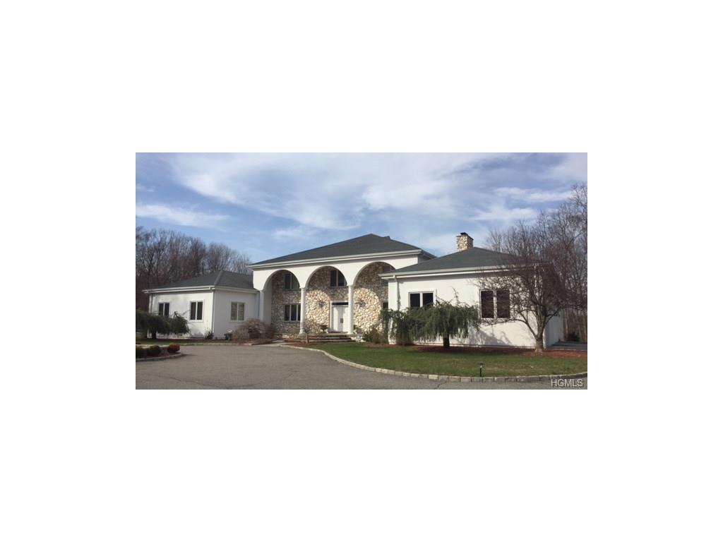 8 CaptainTheale Road, Bedford, NY 10506