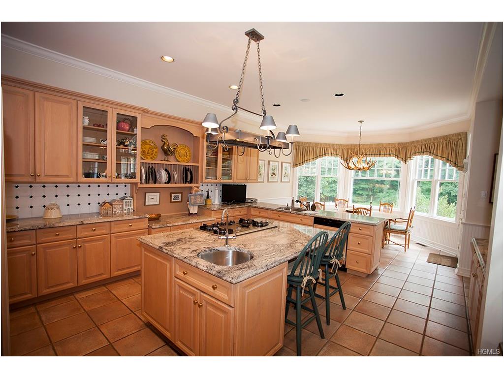 2-A Meadowbrook Road, Katonah, NY 10536