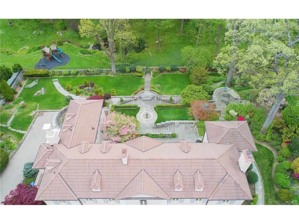 42 Hillcrest Drive, Pelham, NY 10803