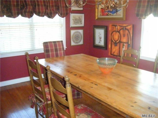 42 Vernon Ave, Atlantic Beach, NY 11509