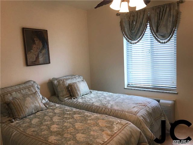 100 W Broadway, Long Beach, NY 11561