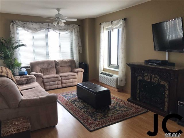 100 W Broadway, Long Beach, NY 11561