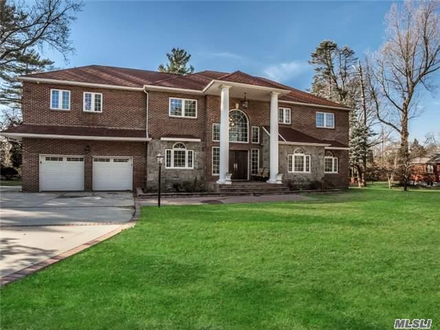 204 Glen Cove Rd, Old Westbury, NY 11568