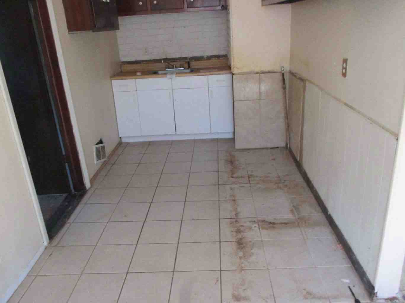 1656 N Thompson DrBayshore, NY, 11706Suffolk County