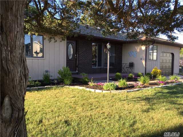 17 Locust, Aquebogue, NY 11931