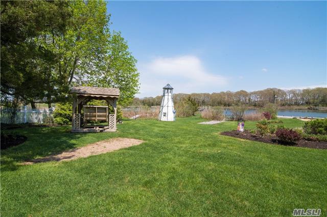 52 Whites, Aquebogue, NY 11931