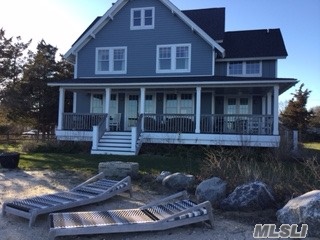 30 Beach Rd, Aquebogue, NY 11931