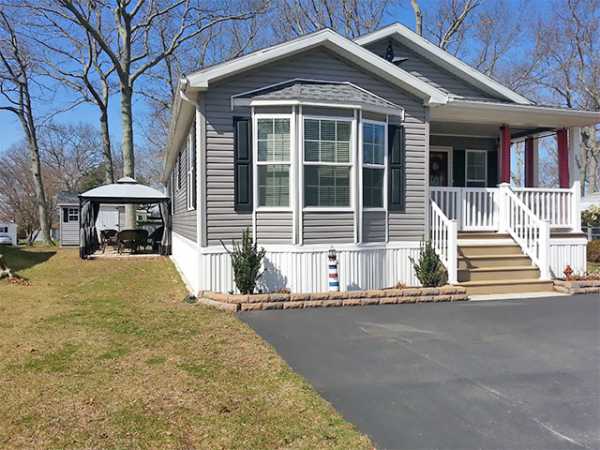 Calverton Meadows703 Fresh Pond Ave. #139Calverton, NY 11933
