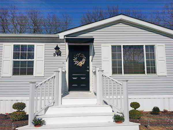 Calverton Meadows638 Fresh Pond Ave. #314Calverton, NY 11933