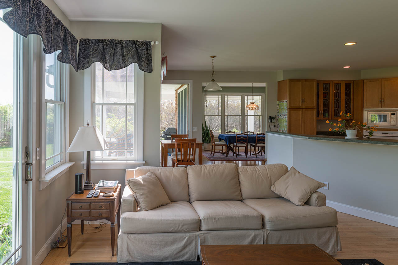 1320 Harbor Lane, Cutchogue, NY 11935
