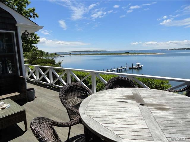 1050 W Cove Rd, Cutchogue, NY 11935