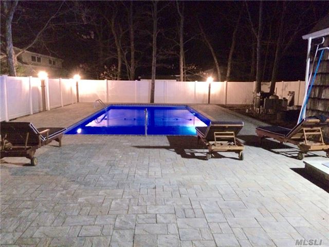 39 Ocean Ave, E. Quogue, NY 11942